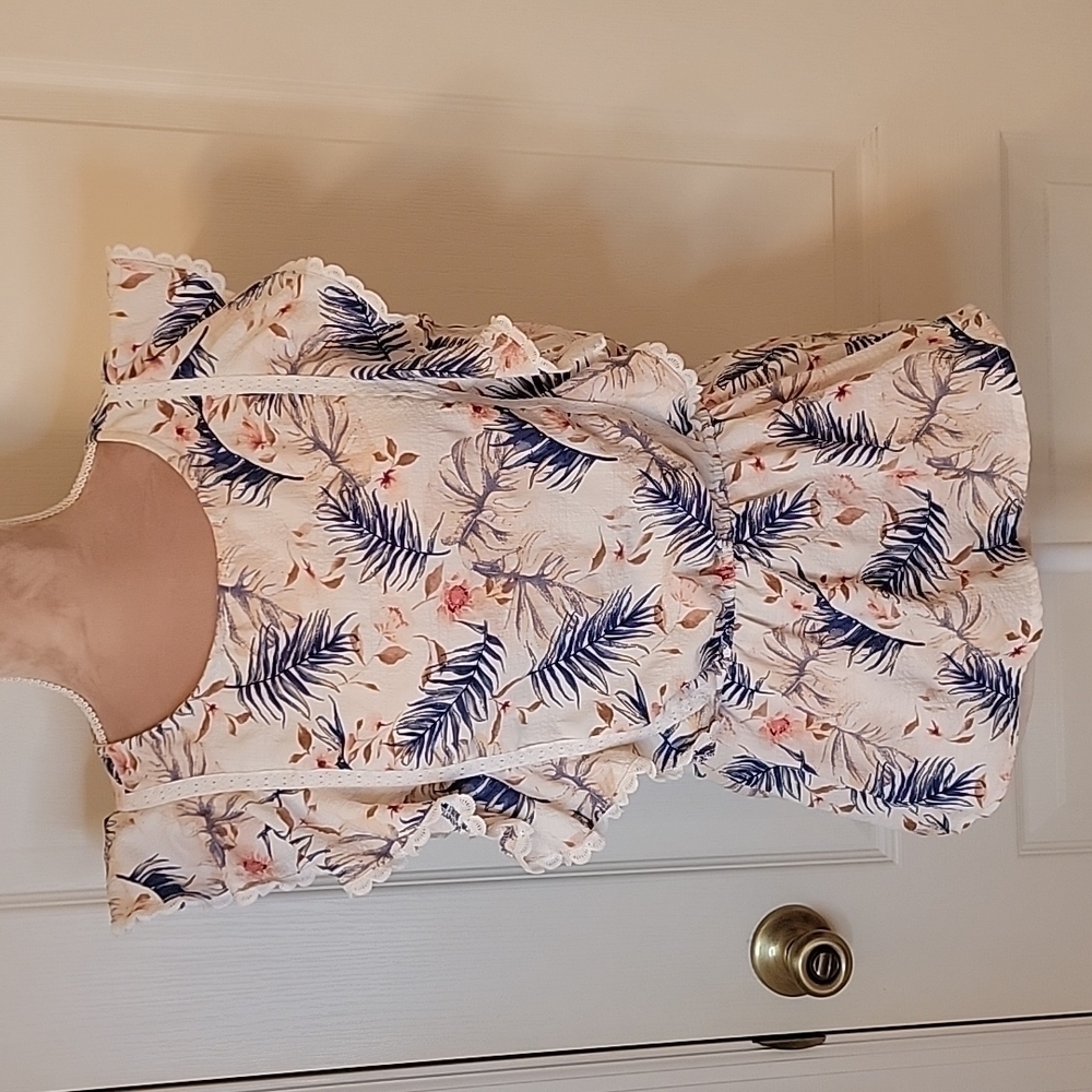 Alice Blue Ruffled Sleeveless Blouse Size M